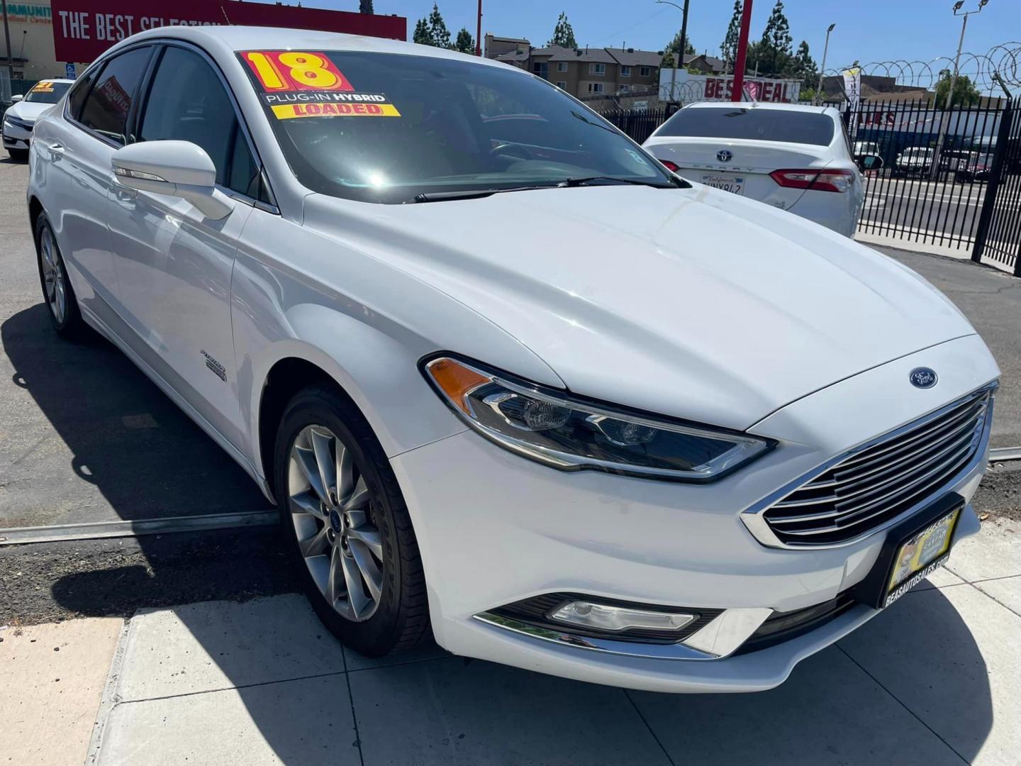 2018 WHITE /BLACK Ford Fusion Energi Titanium (3FA6P0SU6JR) with an 2.0L L4 DOHC 16V HYBRID engine, CVT transmission, located at 744 E Miner Ave, Stockton, CA, 95202, (209) 944-5770, 37.956863, -121.282082 - Photo#0
